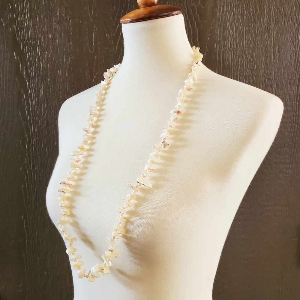 Vintage 36" Mother Of Pearl Shell Necklace - Picture 6 of 6